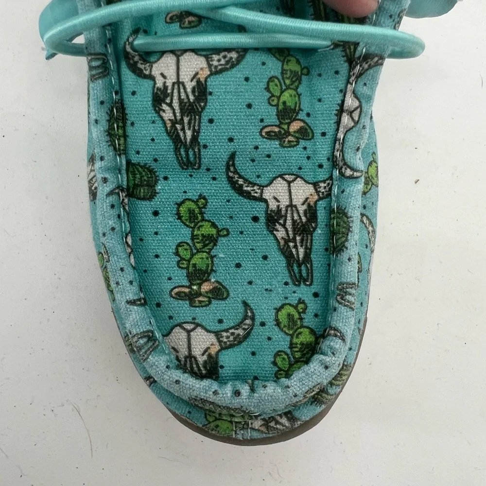 Roper Little Kid Size 12 Chillin Slip On Round Toe Shoes.